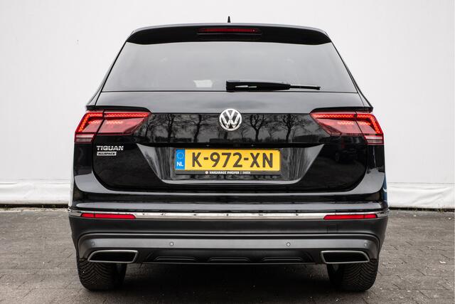 Volkswagen TIGUAN Allspace 1.5 TSI Highline 7p. Trekhaak/ Panoramadak/ Memory/ Leer/ Camera/ Carplay/ Full led/ Virtual cockpit