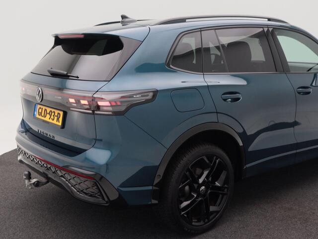 Volkswagen TIGUAN 1.5 eHybrid 204 Pk Automaat R-Line Business | Black Style | Trekhaak | Camera | Full LED | Stoel Verwarming/Koeling | 20 Inch | 13.732 Km !!