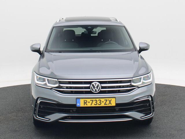 Volkswagen TIGUAN Allspace 1.5 TSi 150 Pk Automaat R-Line Business+ 7 Pers | Panorama Dak | Stoel/Stuur Verwarming | Camera | Adaptive Cruise | Full LED | 19 Inch 84.135 Km !!