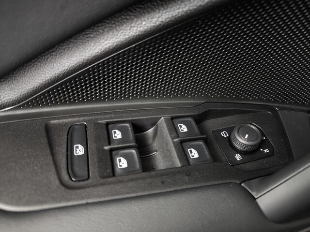 Volkswagen TIGUAN 1.5 eTSI Life Edition | 360camera | Led |