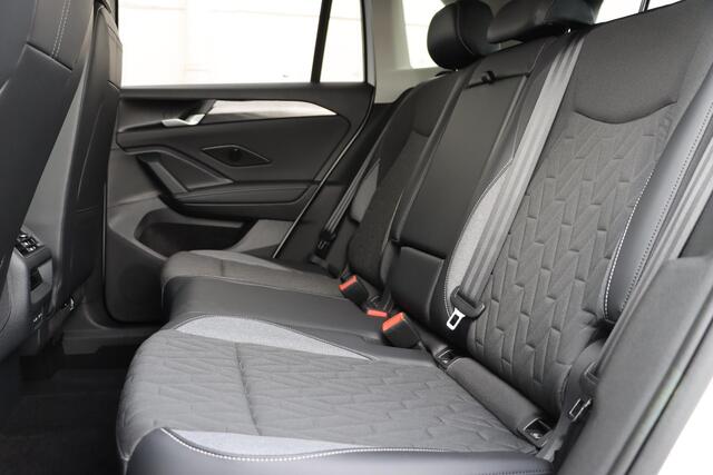 Volkswagen TIGUAN 1.5 eTSI Life Edition | IQ.Light | Trekhaak | Adaptive