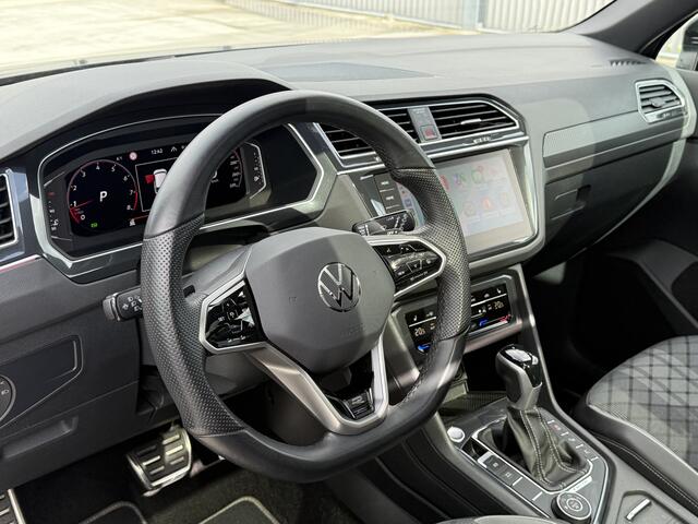Volkswagen TIGUAN 2.0 TSI 4Motion R-Line Black Style | Pano | IQ | 360° | HK