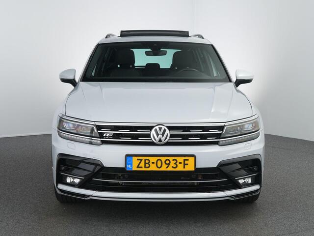 Volkswagen TIGUAN 1.5 TSI ACT Highline Business R-Line | Pano | Matrix | Carplay | 20inch | ACC |