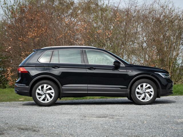 Volkswagen TIGUAN 1.5 TSI Elegance // winter pakket // PDC // ACC