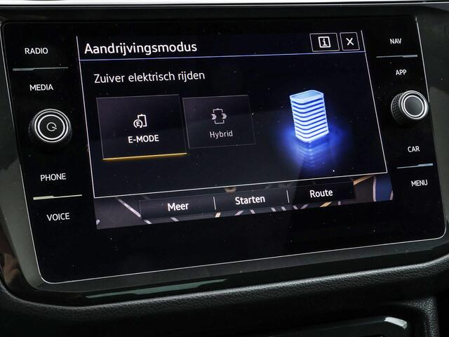 Volkswagen TIGUAN 1.4 TSI 245pk DSG eHybrid Elegance · Panoramadak · Camera · Apple/Android Car Play · Navigatie · P-Sensoren · 18'' Inch ·