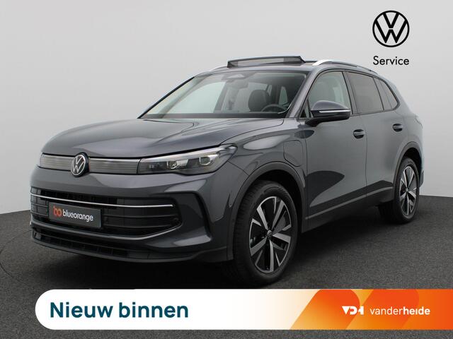 Volkswagen TIGUAN 1.5 eHybrid Life Edition 204PK DSG Pano-Schuifdak, Trekhaak, 19" LM Velgen, Navi via apple carplay/android auto, Stoel-stuurverwarming, Keyless, Elektr. Achterklep, Side Assist