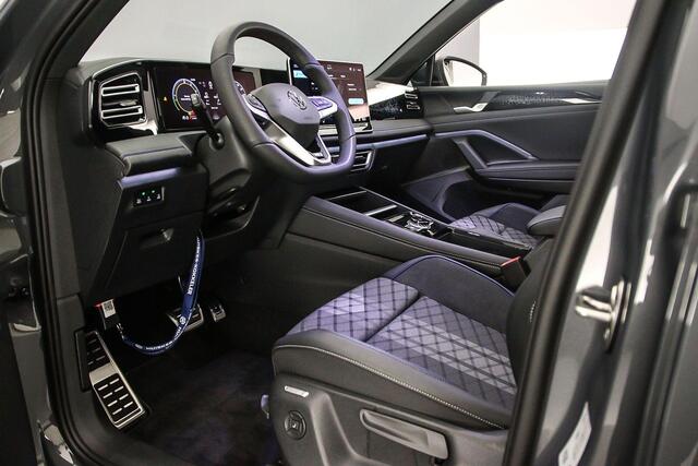 Volkswagen TIGUAN R-Line Edition 1.5 TSI eHybrid 272pk DSG Automaat Trekhaak, Adaptive cruise control, Panoramadak, Achteruitrijcamera, Elektrische achterklep