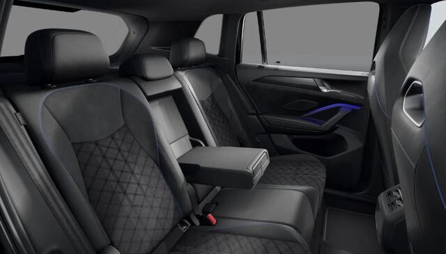 Volkswagen TIGUAN 1.5 eHybrid 204PK DSG R-Line Edition / Fabrieksgarantie tot 24-02 2030 / Panoramadak / Trekhaak / 20'' LMV / VW