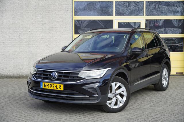 Volkswagen TIGUAN 1.5 TSI 150PK! Life Business BJ2021 Lmv 18" | Led V+A | Pdc | Elek. achterklep | App-Connect | Navi | Climate control | Cruise control | Verwarmde voorstoelen | Extra getint glas