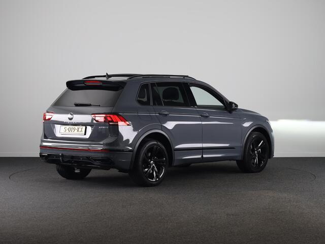 Volkswagen TIGUAN 1.4 TSI eHybrid R-Line Business+ 245 pk Automaat (DSG) | Verlengde garantie | Navigatie | Panoramadak | Trekhaak (afneembaar) | Parkeersensoren (Park assist) | Achteruitrijcamera | Stoelverwarming |