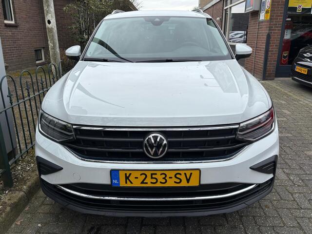 Volkswagen TIGUAN 1.5 TSI Life Business