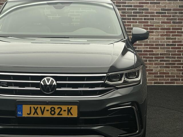 Volkswagen TIGUAN 1.5 TSI R-Line Business+ Panorama IQ Trekhaak Sfeer Virtual