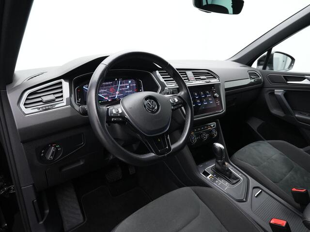 Volkswagen TIGUAN 1.5 TSI 150 pk ACT Highline Business R / R-Line | Panoramadak | Trekhaak | Adaptive Cruise | Elektrische achterklep | Stoelverwarming