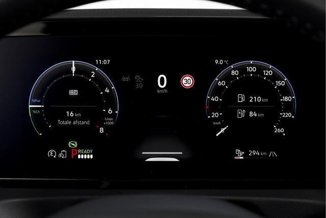 Volkswagen TIGUAN 1.5 eHybrid 272 PK R-Line | Black Style | Elek. Trekhaak | S/K-panodak | Adapt. Cruise | Stoel-+stuurverw. | App. Connect | Camera | PDC | LM 20" | 3971