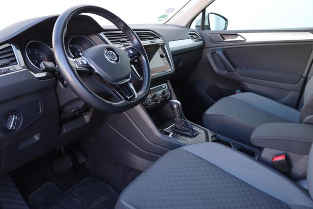 Volkswagen TIGUAN 1.5 TSI ACT Comfortline Trekhaak | Sensoren | Carplay