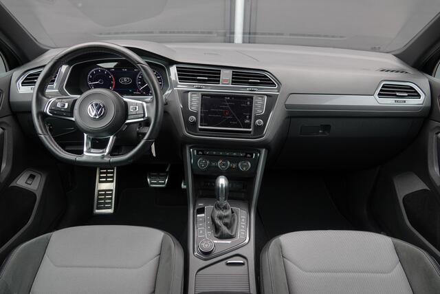 Volkswagen TIGUAN 2.0Tsi 180Pk DSG7 | R-Line | 4-Motion | Achteruitrijcamera | 20''