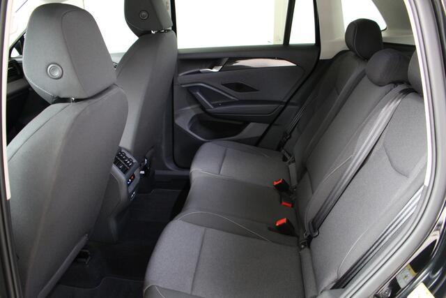 Volkswagen TIGUAN 1.5 eTSI 130PK Automaat Navigatie | Trekhaak | Stoelverwarming | Lichtmetalen velgen