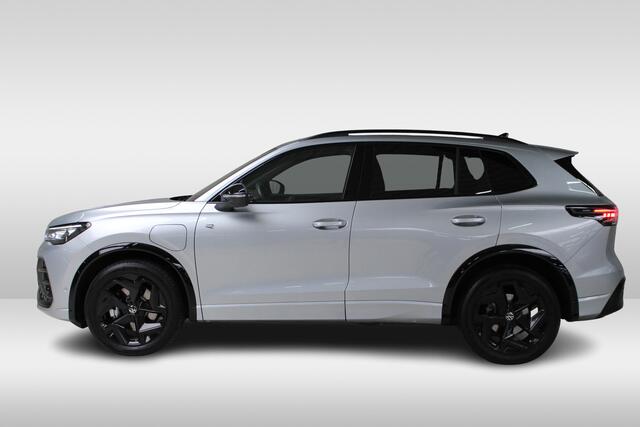 Volkswagen TIGUAN 1.5 eHybrid R-Line Blackstyle Panoramadak | Matrix Led | 360 Camera | Trekhaak |