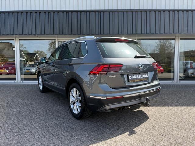 Volkswagen TIGUAN 1.4 TSI ACT Highline - Automaat PANO Elek. Trekh. ACC NAVI Camera