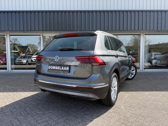 Volkswagen TIGUAN 1.4 TSI ACT Highline - Automaat PANO Elek. Trekh. ACC NAVI Camera