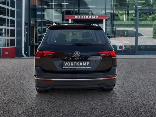Volkswagen TIGUAN 2.0 TDI DSG 4-MOTION LIFE TREKHAAK/PANO-DAK/CAMERA/ACC/LED/STOEL+STUURVERW