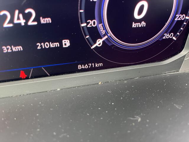 Volkswagen TIGUAN 1.4 TSI eHybrid Elegance / AUTOMAAT/ PANO/ ACC/ PARK.SENSOR./ CAMERA/ APP-CONNECT/ KEYLESS/ ELEK.ACHTERKLEP/ DIGITAL DASH/ NAVI/ DAB/ CLIMA/ LED/ 18'' LMV