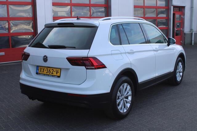 Volkswagen TIGUAN 1.5 TSI Comfortline Business Clima/Camera/Adaptive/NL Auto!!