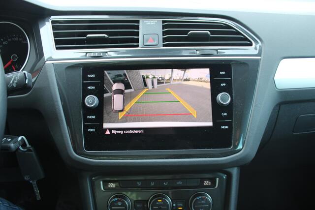 Volkswagen TIGUAN 1.5 TSI Comfortline Business Clima/Camera/Adaptive/NL Auto!!