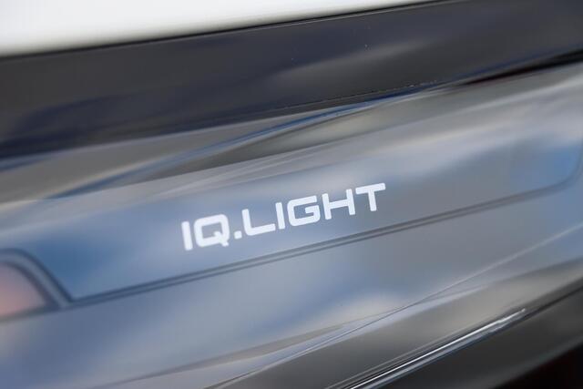 Volkswagen TIGUAN 1.5 eTSI Life Edition | IQ.Light | Trekhaak | Adaptive