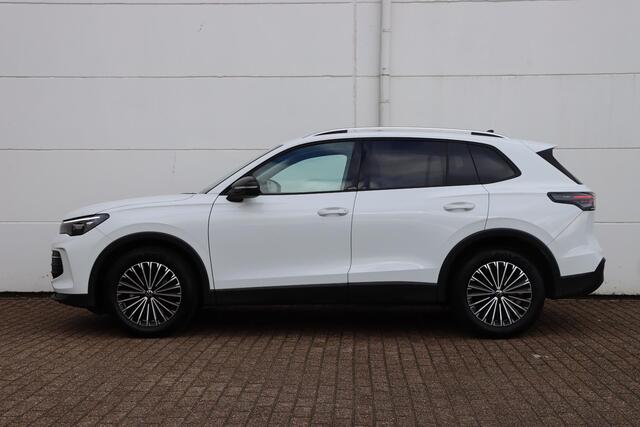 Volkswagen TIGUAN 1.5 eTSI Life Edition | IQ.Light | Trekhaak | Adaptive