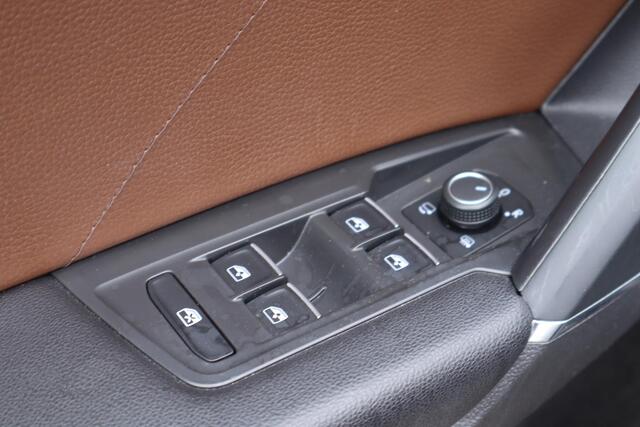 Volkswagen TIGUAN Allspace 1.5 TSI Highline Business R 7p. | NL Auto | Panoramadak | Led | Camera | Leder