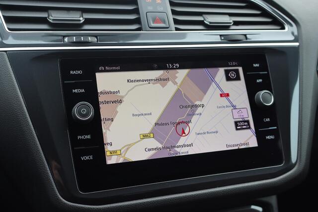 Volkswagen TIGUAN Allspace 1.5 TSI Highline Business R 7p. | NL Auto | Panoramadak | Led | Camera | Leder