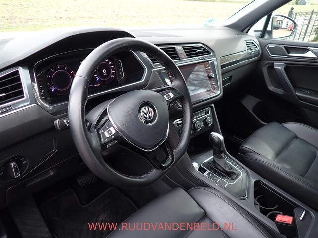Volkswagen TIGUAN Allspace 1.5 TSI R-LINE ACC / KEYLESS / TREKHAAK / PANODAK