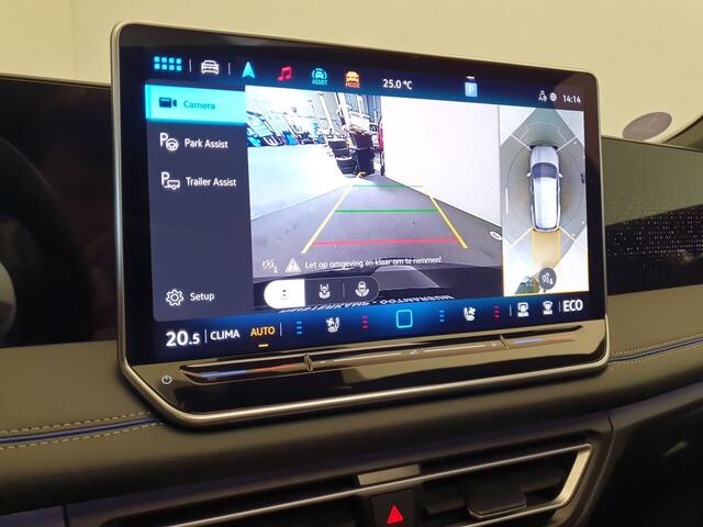 Volkswagen TIGUAN 1.5 eHybrid 272pk DSG/AUT R-Line Wegklapbare trekhaak, Panoramadak, Leder