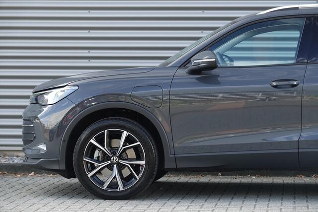 Volkswagen TIGUAN 1.5 eHybrid Life Edition | ACC | Stuur/Stoelverw. | Camera | IQ |