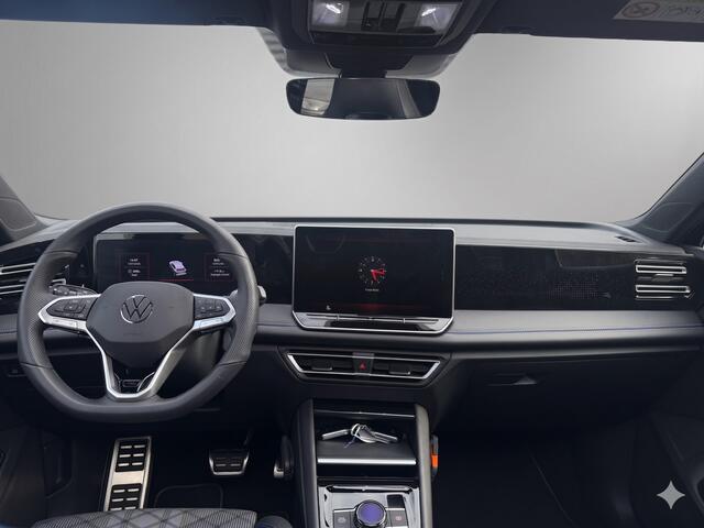 Volkswagen TIGUAN 1.5 eHybrid R-Line Edition Automaat | Panoramadak | Camera | Trekhaak wegklapbaar | Side Assist | Stoelverwarming