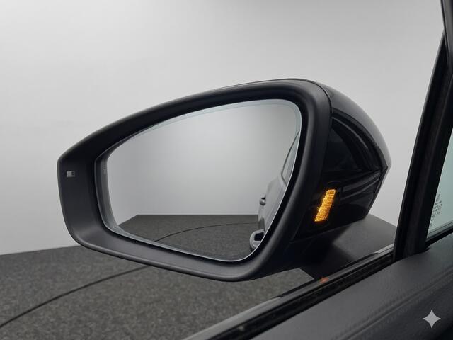 Volkswagen TIGUAN 1.5 eHybrid R-Line Edition Automaat | Panoramadak | Camera | Trekhaak wegklapbaar | Side Assist | Stoelverwarming