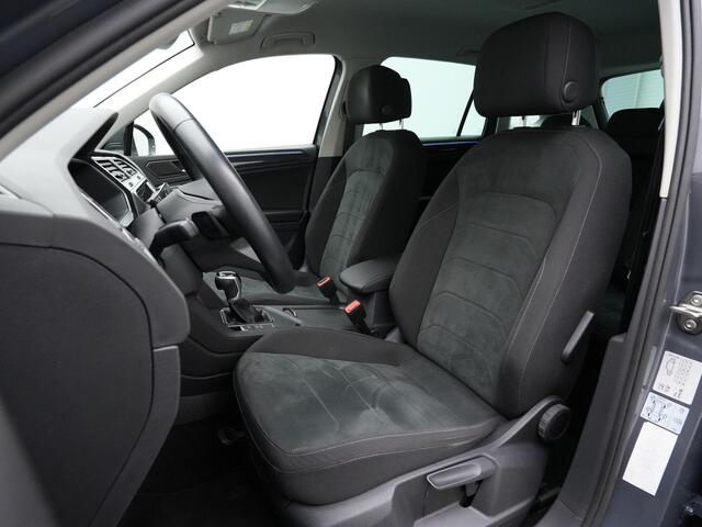 Volkswagen TIGUAN 1.4 TSI eHybrid 245 pk Elegance | IQ Light | Achteruitrijcamera | Adaptive Cruise | Elektrische achterklep | Side Assist