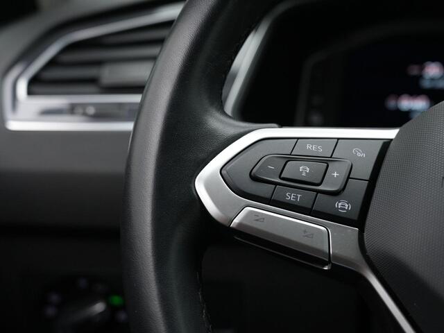 Volkswagen TIGUAN 1.4 TSI eHybrid 245 pk Elegance | IQ Light | Achteruitrijcamera | Adaptive Cruise | Elektrische achterklep | Side Assist