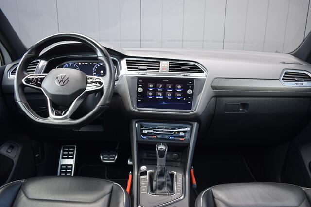 Volkswagen TIGUAN 1.5 TSi Automaat R-Line Business+ LED IQ Light | Zwart Leder | Panoramadak | Virtual | Carplay | Keyless | Trekhaak