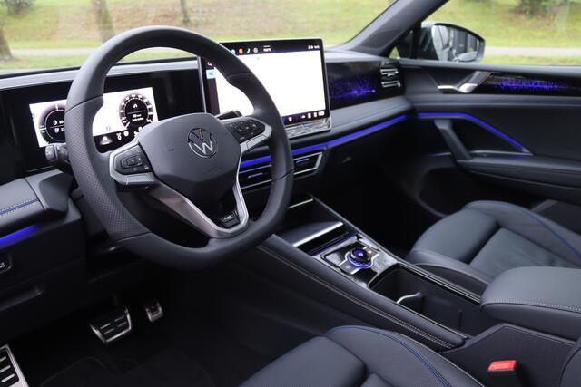 Volkswagen TIGUAN 1.5 eHybrid 272pk R-Line Black Style Pano/Leder/IQ.Light HD/360/Headup/HK/Keyless/ACC/DCC/Elek. stoelen/Dodehoek/20"/Trekhaak wegkl.