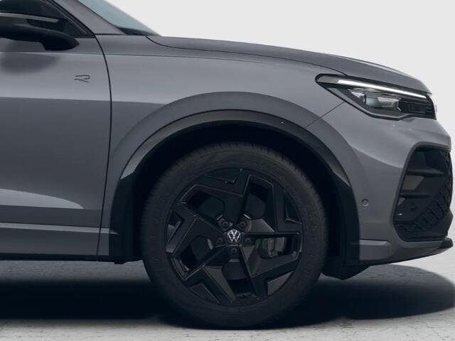 Volkswagen TIGUAN R-Line 1.5 eHybrid 204 PK 6 versn. DSG · Voorstoelen verwarmbaar · Sfeerverlichting · Prijs is inclusief inruilpremie ·