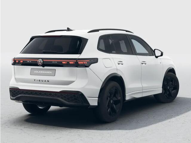 Volkswagen TIGUAN R-Line 1.5 eHybrid 204 PK 6 versn. DSG · Voorstoelen verwarmbaar · Sfeerverlichting · Prijs is inclusief inruilpremie ·