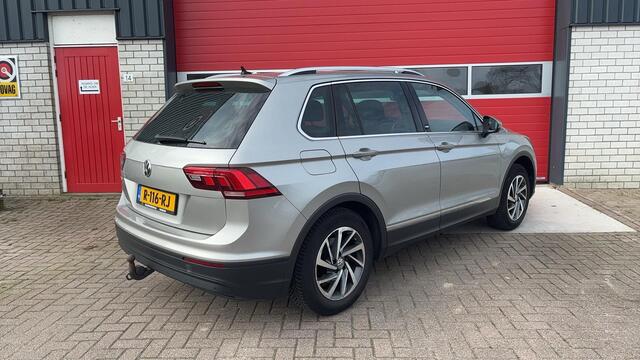 Volkswagen TIGUAN 1.4 TSI ACT Comfortline AUTOMAAT / TREKHAAK / CARPLAY / STOELVERW / NAVI / CLIMA / PDC / BLUETOOTH / ACC