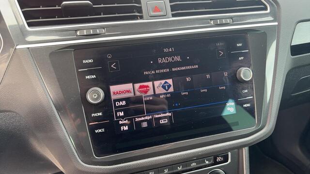 Volkswagen TIGUAN 1.4 TSI ACT Comfortline AUTOMAAT / TREKHAAK / CARPLAY / STOELVERW / NAVI / CLIMA / PDC / BLUETOOTH / ACC