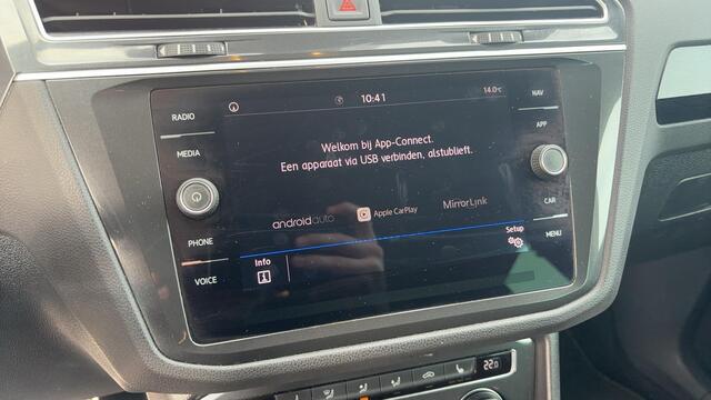 Volkswagen TIGUAN 1.4 TSI ACT Comfortline AUTOMAAT / TREKHAAK / CARPLAY / STOELVERW / NAVI / CLIMA / PDC / BLUETOOTH / ACC