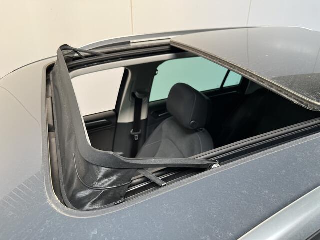 Volkswagen TIGUAN 1.4 TSI eHybrid Elegance / AUTOMAAT/ 245PK/ PANO/ TREKHAAK/ PARK.SENSOR.V+A/ CAMERA/ ELEK.ACHTERKLEP/ ACC/ APP-CONNECT/ DODEHOEK/ KEYLESS/ DIGITAL DASH/ NAVI/ CLIMA/ DAB/ LED/ 18'' LMV