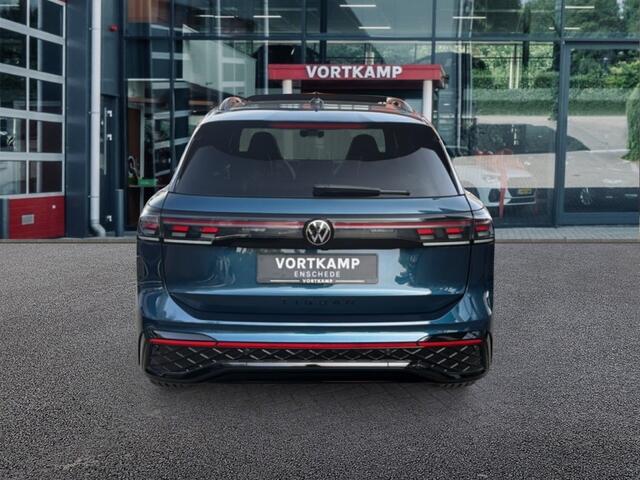 Volkswagen TIGUAN 1.5 eTSI R-LINE TREKHAAK/PANO-DAK/ELEK-KLEP/CAMERA/ACC/HUD/STOEL+STUURVERW