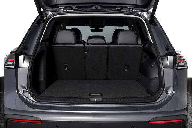 Volkswagen TIGUAN 1.5 eHybrid 204 PK Life | Elek. Trekhaak | Dig. Cockpit | Adapt. Cruise | Stoel-+stuurverw. | PDC | Camera | App. Connect | ECC | LM 18" | 8311