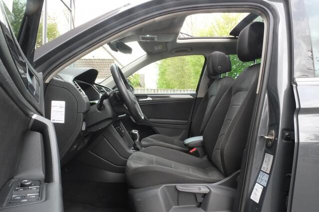 Volkswagen TIGUAN Elegance eHybrid | SOH 84% | Trekhaak | Panoramadak | Virtual co